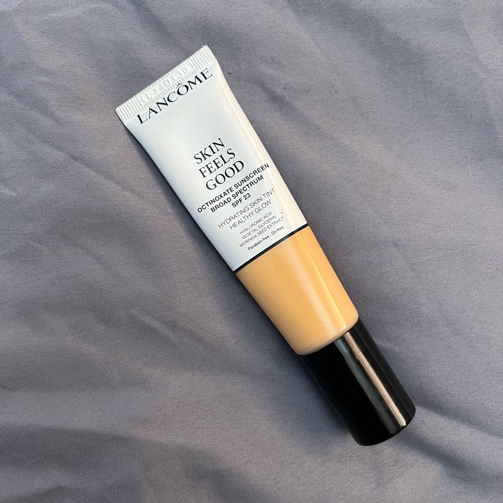 LANCOME Skin Feels Good SPF 23